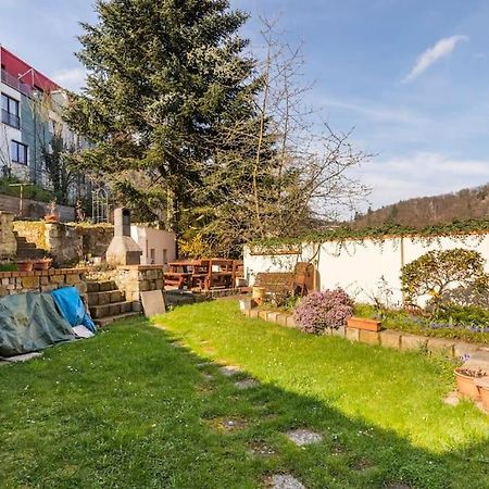 Apartman Vishegrad Apartment Karlovy Vary Exterior photo