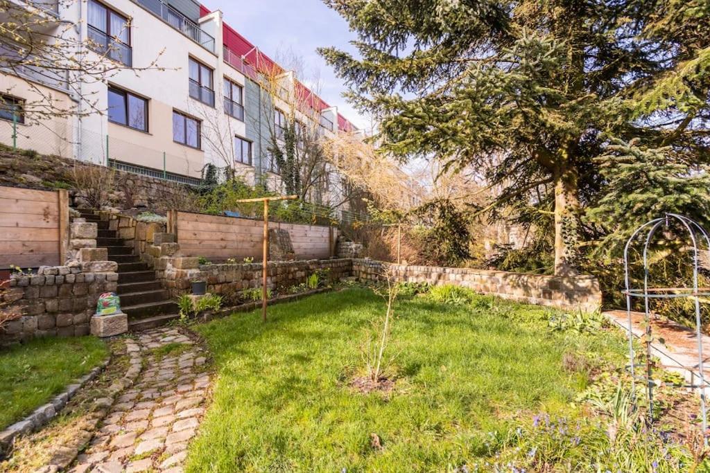 Apartman Vishegrad Apartment Karlovy Vary Exterior photo
